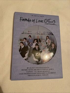 TWICE Formula of Love: O+T=<3  Album